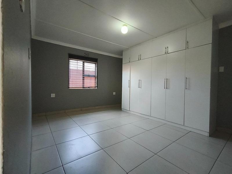 To Let Commercial Property for Rent in Mthata Eastern Cape